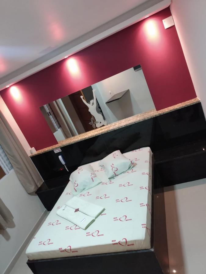 Hotel Red Love Diadema 外观 照片