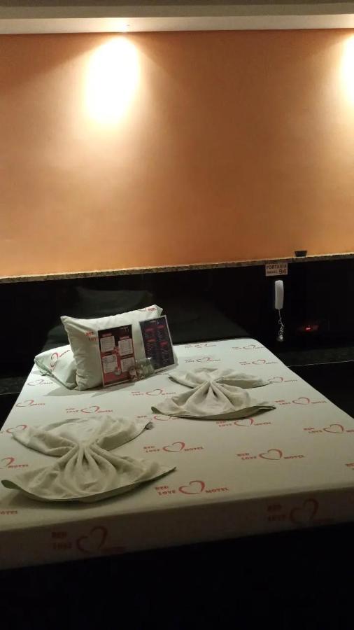 Hotel Red Love Diadema 外观 照片